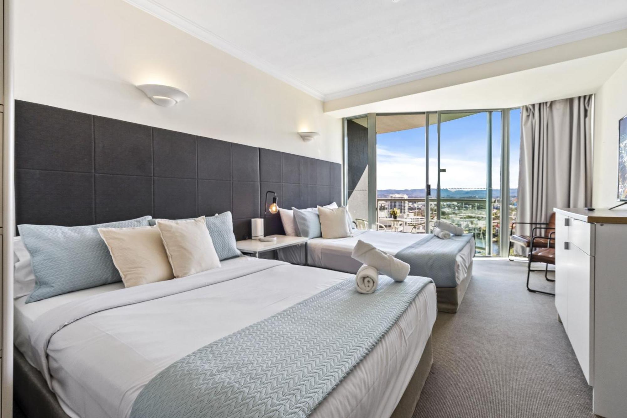 Legends Apartments - Qstay Голд-Кост Экстерьер фото